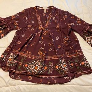 Like New Flowy Floral Top